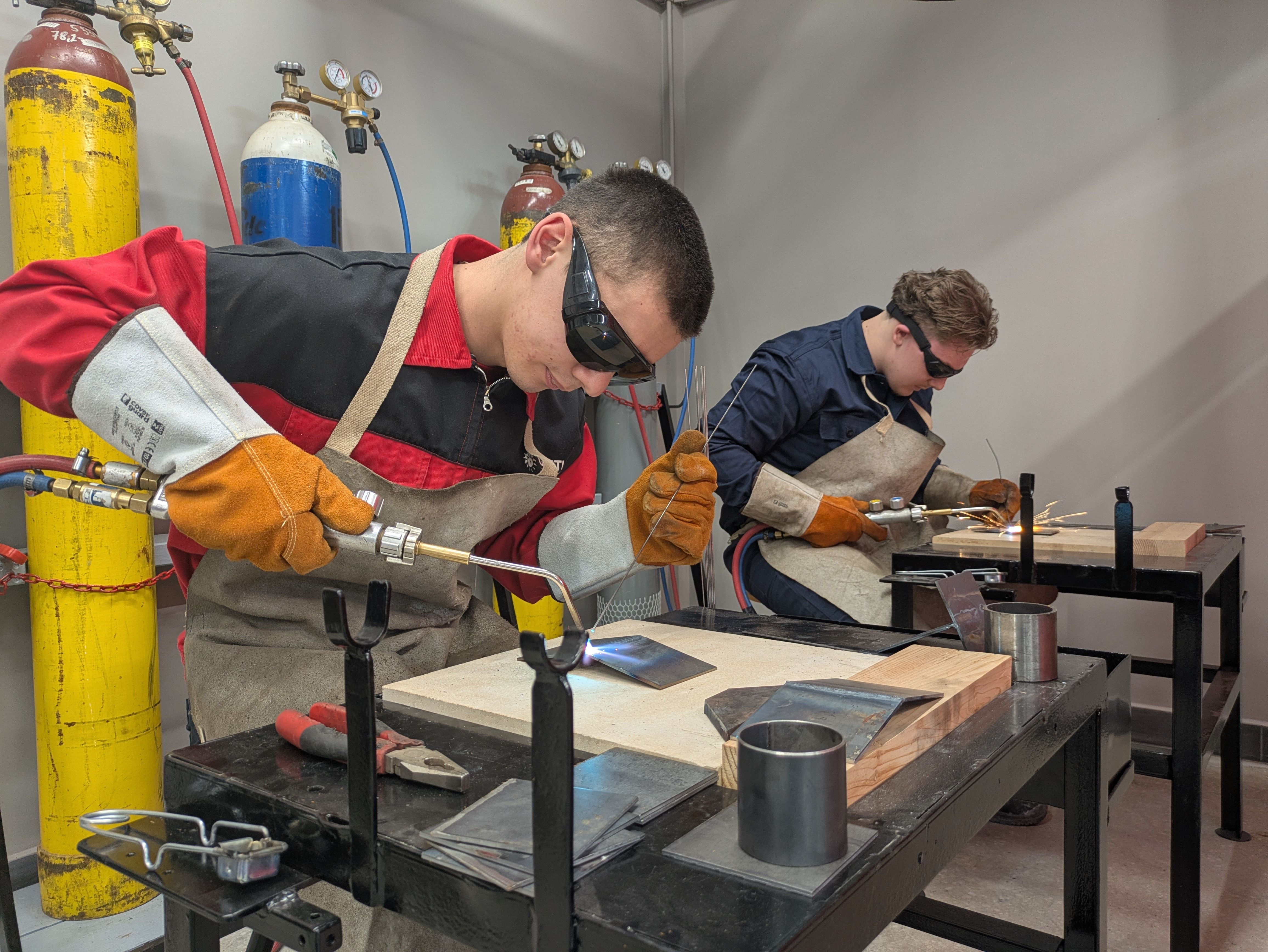 Új hegesztőműhelyt adtak át a Corvinban