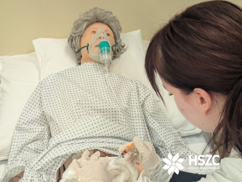 Minikórház az iskolában – megújult az Eötvös József Technikum egészségügyi tanterme