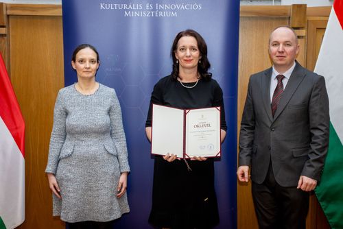 Miniszter elismerő oklevelet kapott a Boros oktatója!