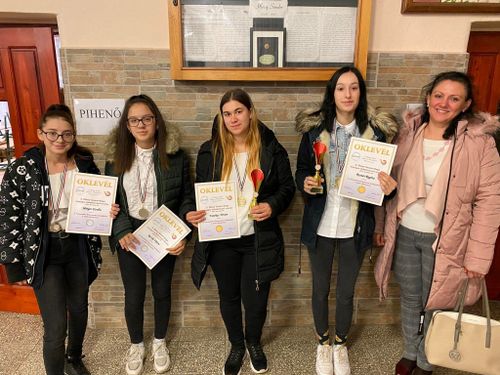Aranyat és ezüstöt hoztak a Corvin tanulói