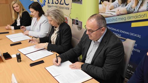 SZTE HSZC együttműködés aláírása
