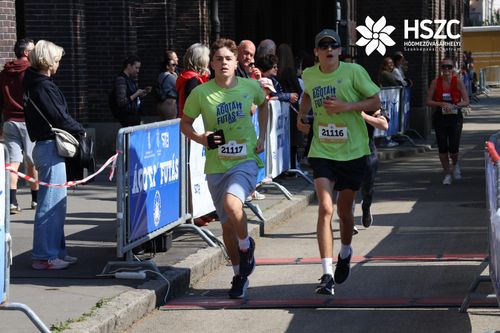 Ismét rajthoz álltak a Centrum diákjai és oktatói a szegedi Ágota Futáson