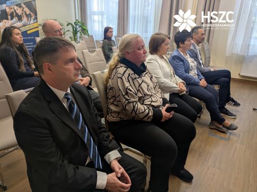 Jószolgálati önkéntesség és pályaorientációs programok támogatása a Centrum intézményeiben