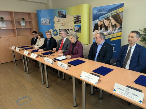 A Centrum újabb ajtót nyitott az egyetem ajtaját a diákjai számára